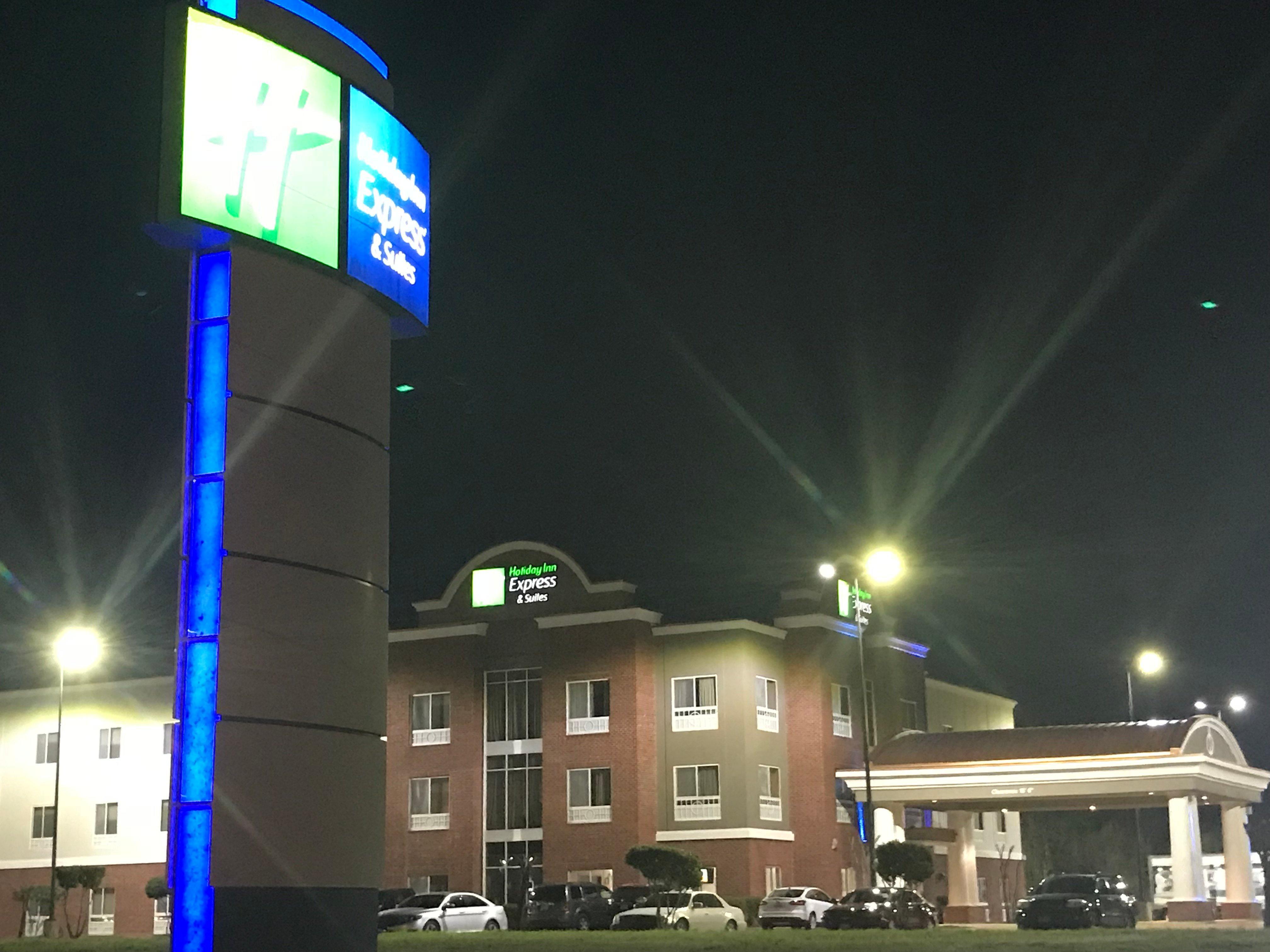 Holiday Inn Express Hotel & Suites Canton By Ihg Exteriör bild