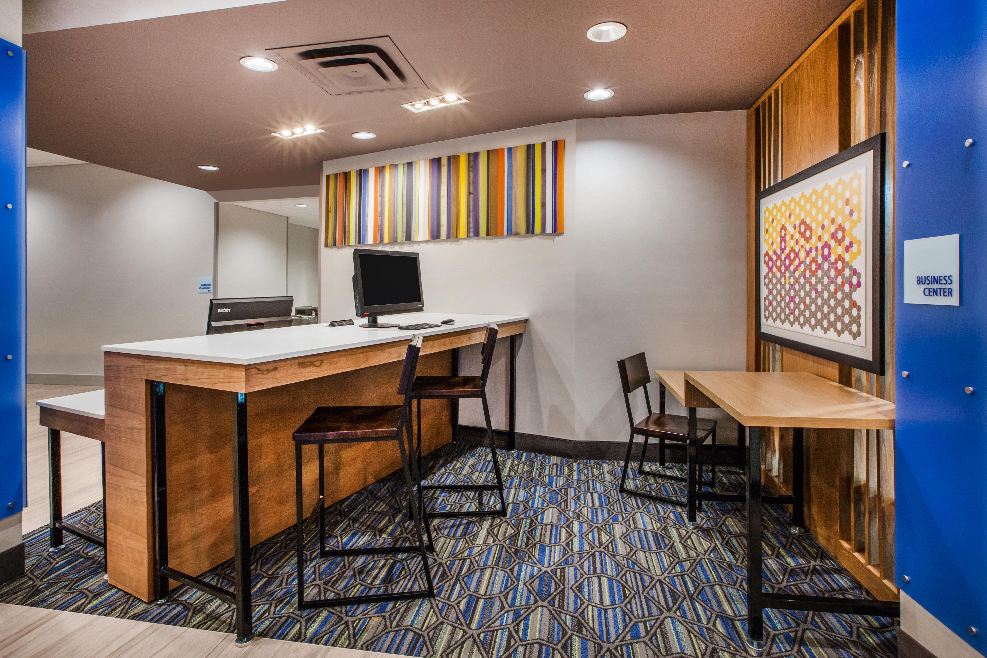 Holiday Inn Express Hotel & Suites Canton By Ihg Exteriör bild