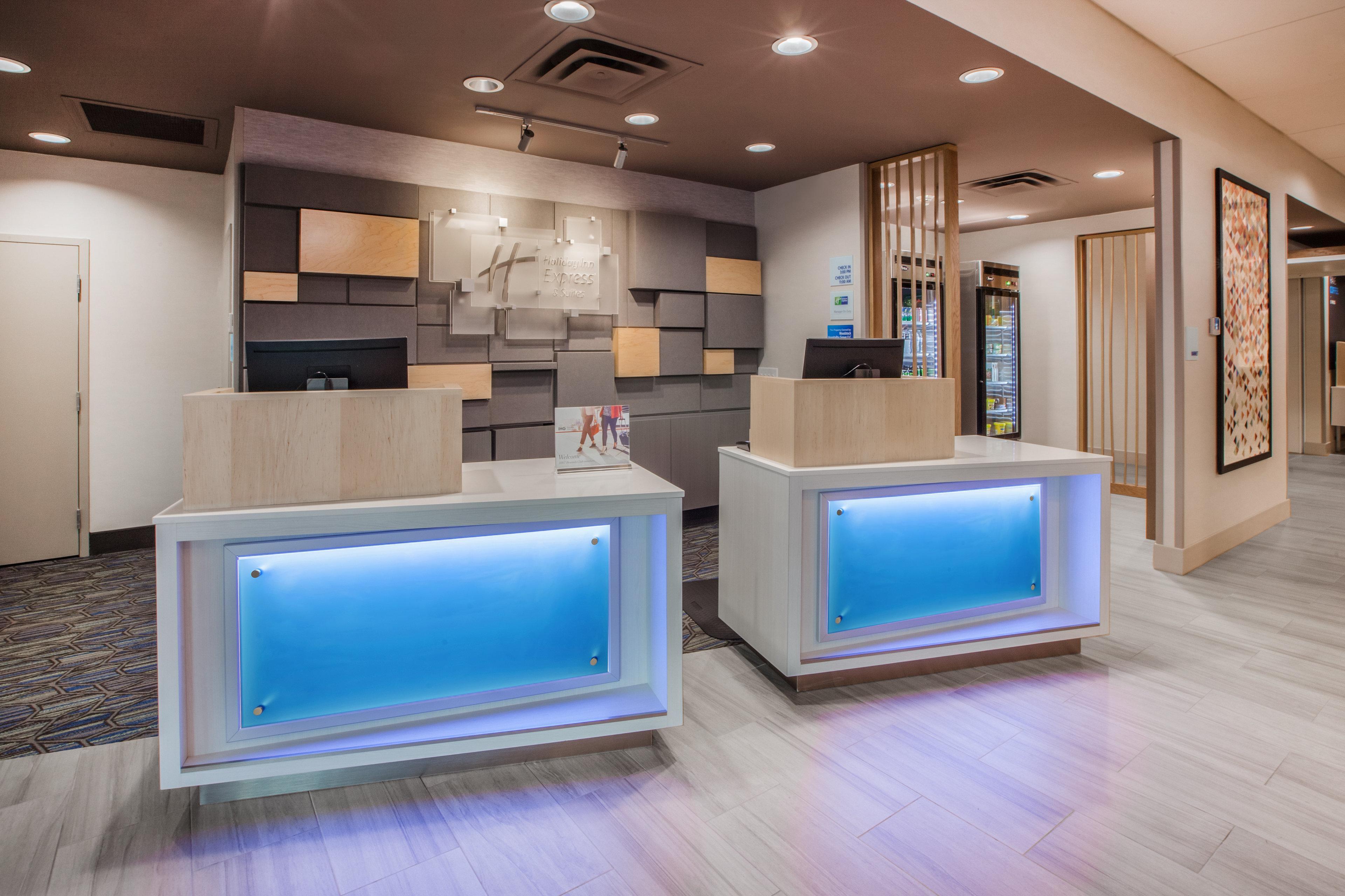 Holiday Inn Express Hotel & Suites Canton By Ihg Exteriör bild