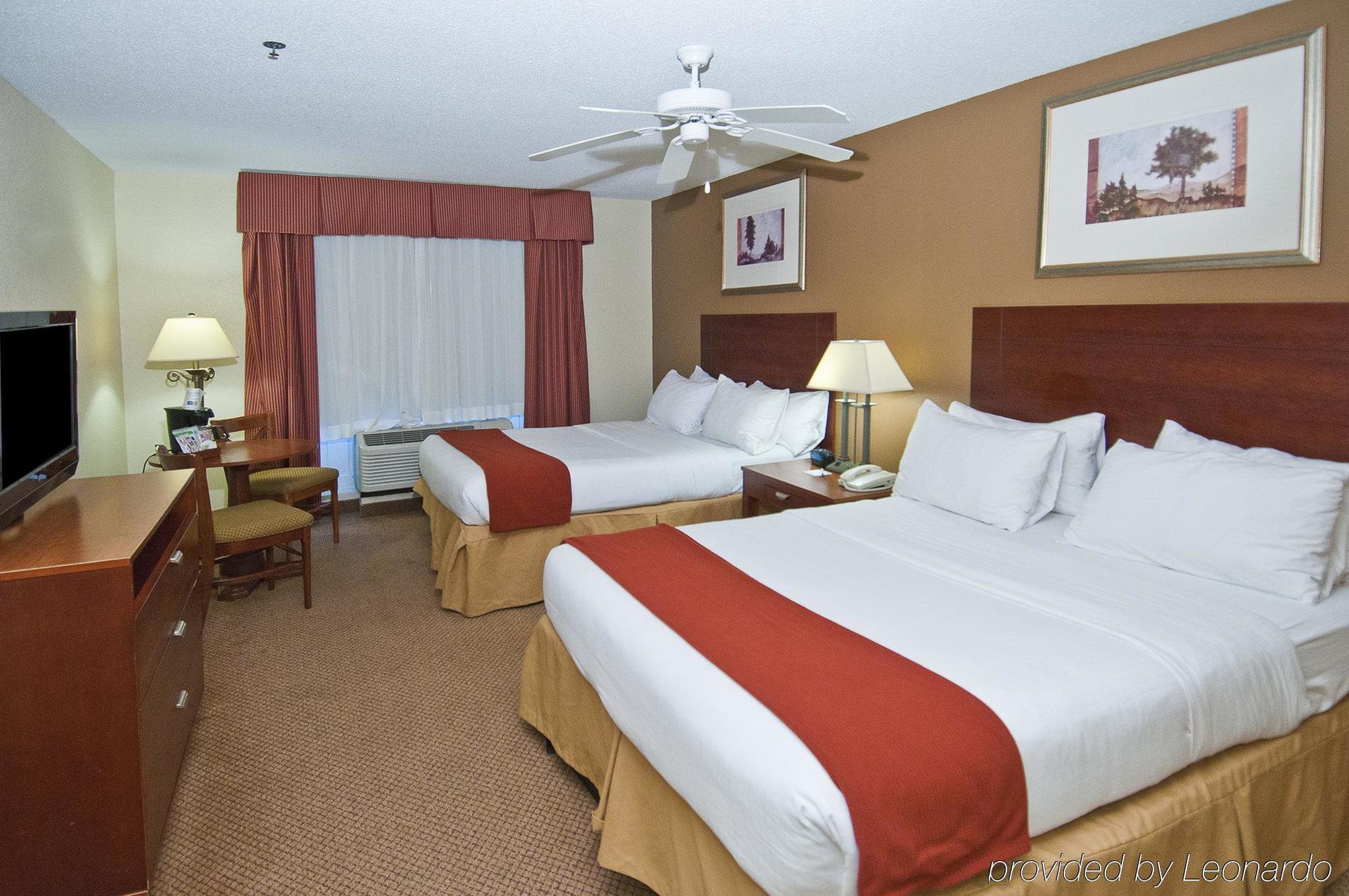 Holiday Inn Express Hotel & Suites Canton By Ihg Exteriör bild