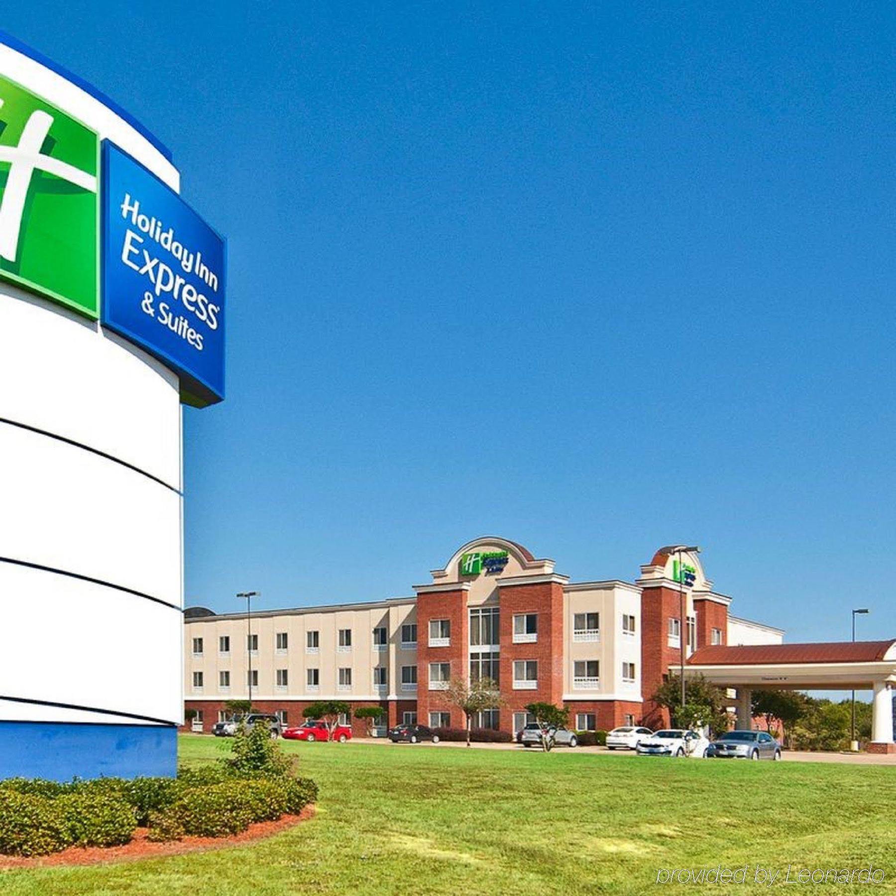 Holiday Inn Express Hotel & Suites Canton By Ihg Exteriör bild