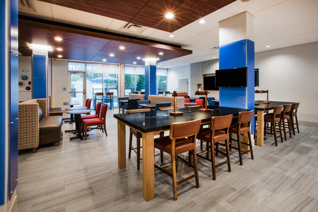 Holiday Inn Express Hotel & Suites Canton By Ihg Exteriör bild