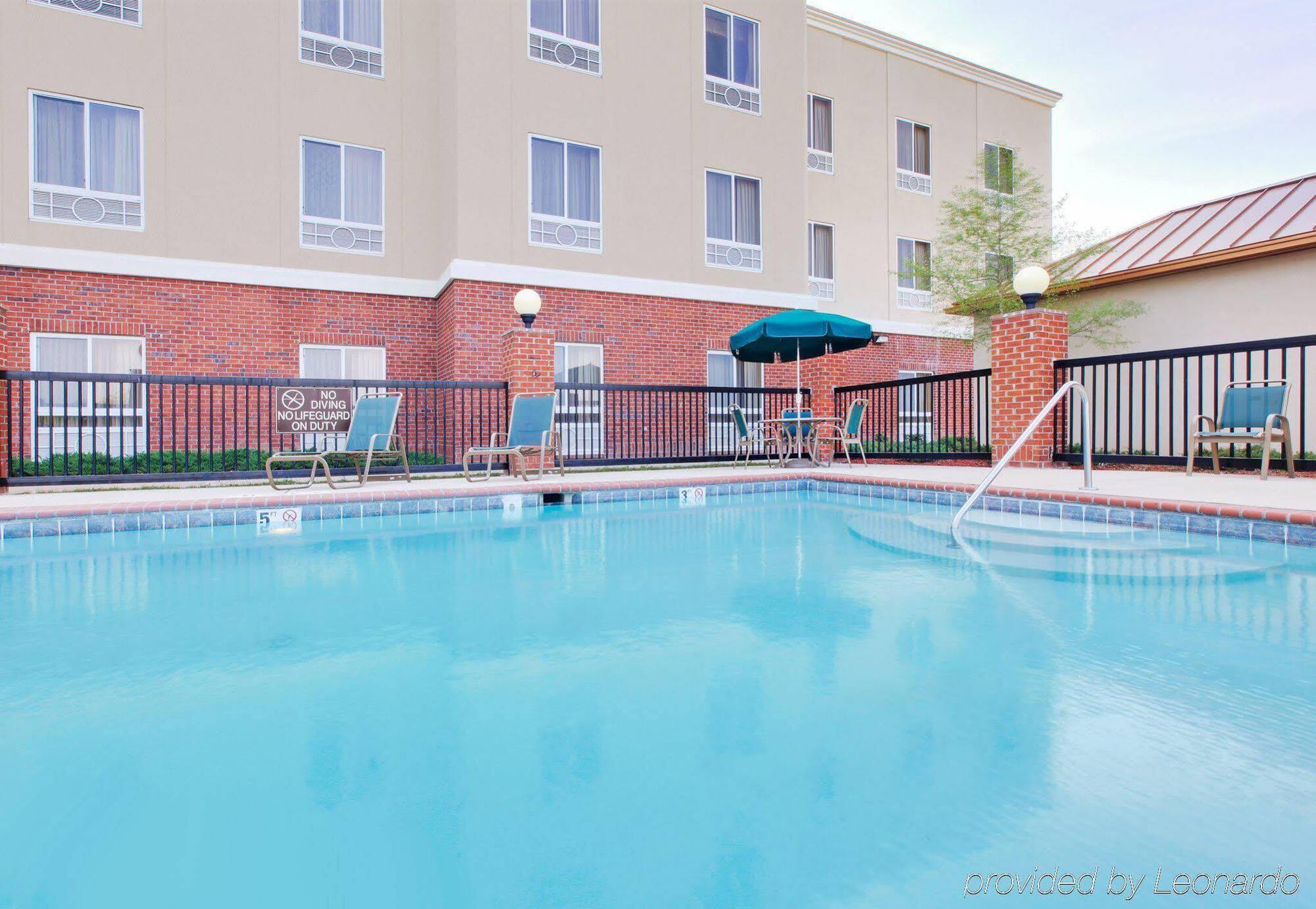 Holiday Inn Express Hotel & Suites Canton By Ihg Exteriör bild