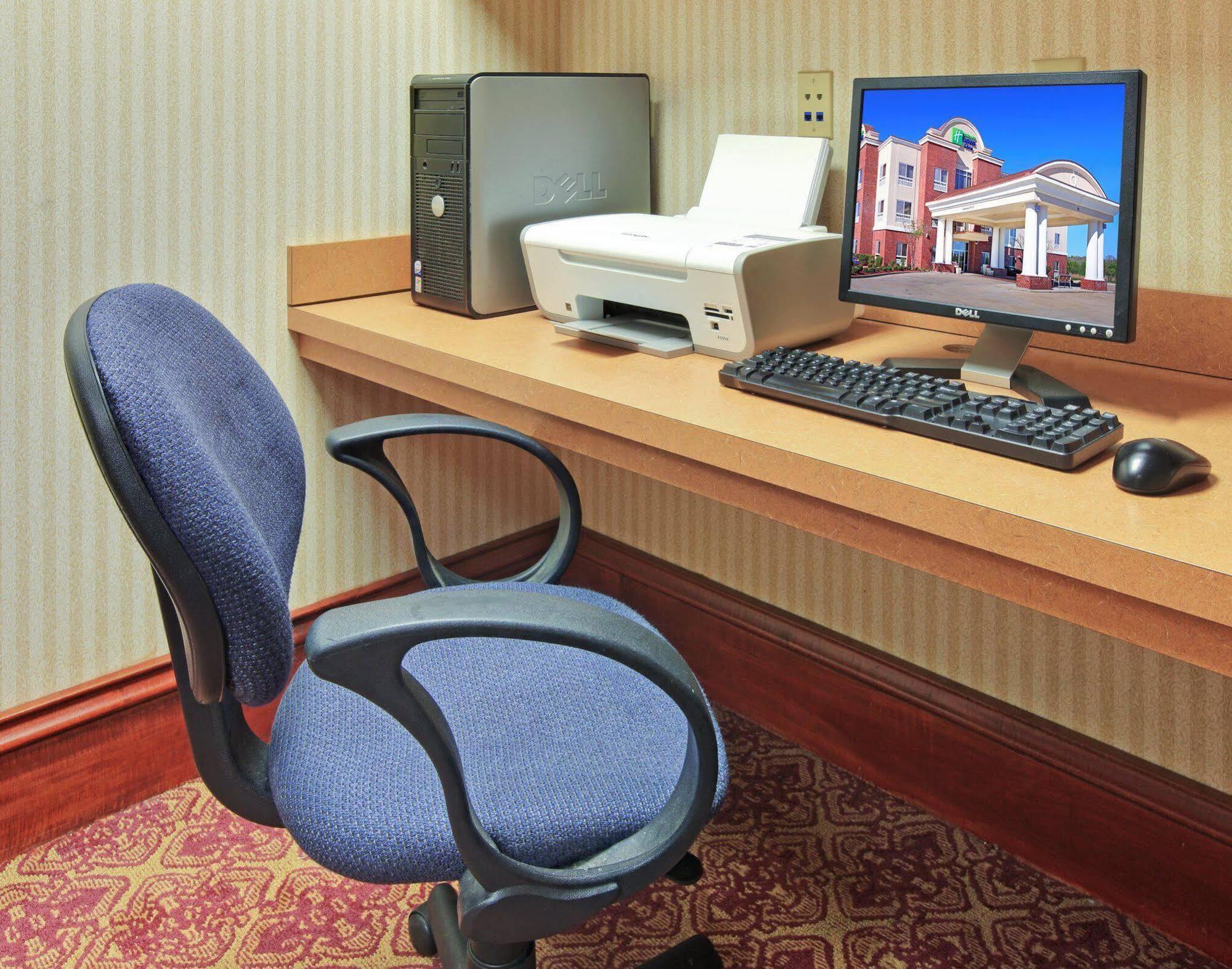 Holiday Inn Express Hotel & Suites Canton By Ihg Exteriör bild
