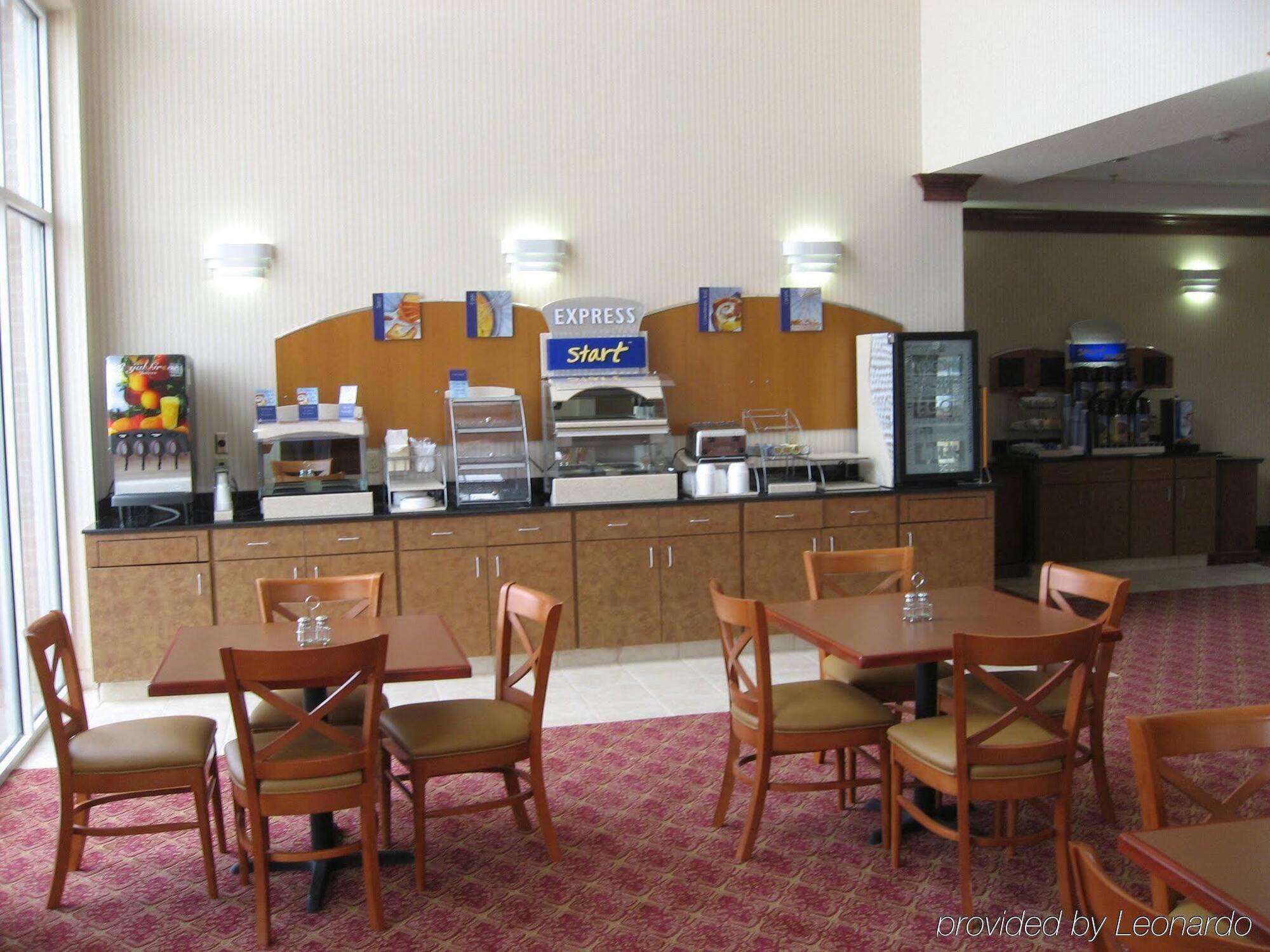 Holiday Inn Express Hotel & Suites Canton By Ihg Exteriör bild